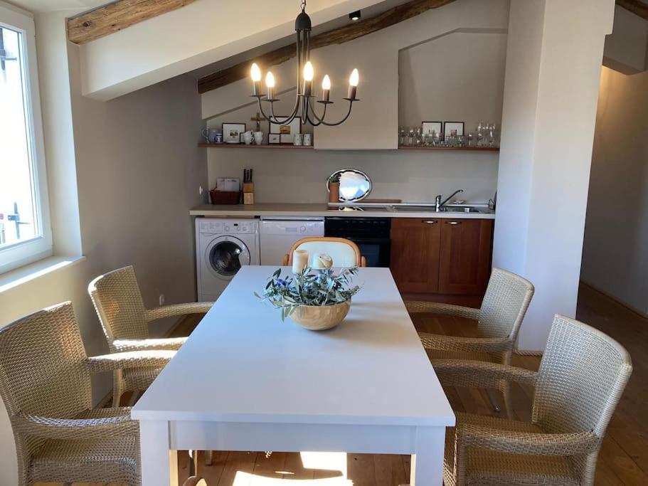 Novigrad Istria Dachgeschoss-Apartment "Andemi" In Istrien מראה חיצוני תמונה