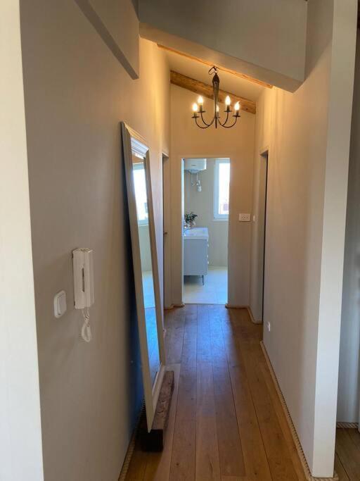 Novigrad Istria Dachgeschoss-Apartment "Andemi" In Istrien מראה חיצוני תמונה
