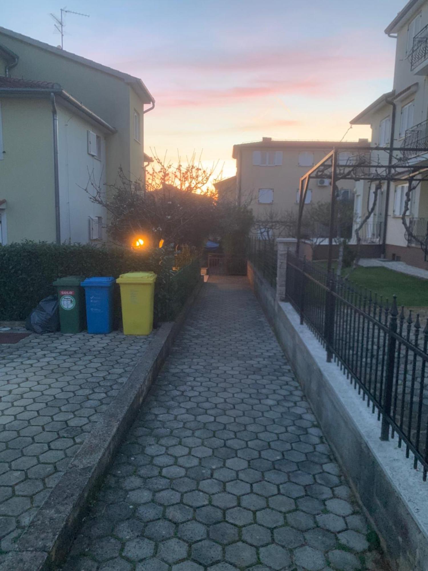 Novigrad Istria Dachgeschoss-Apartment "Andemi" In Istrien מראה חיצוני תמונה